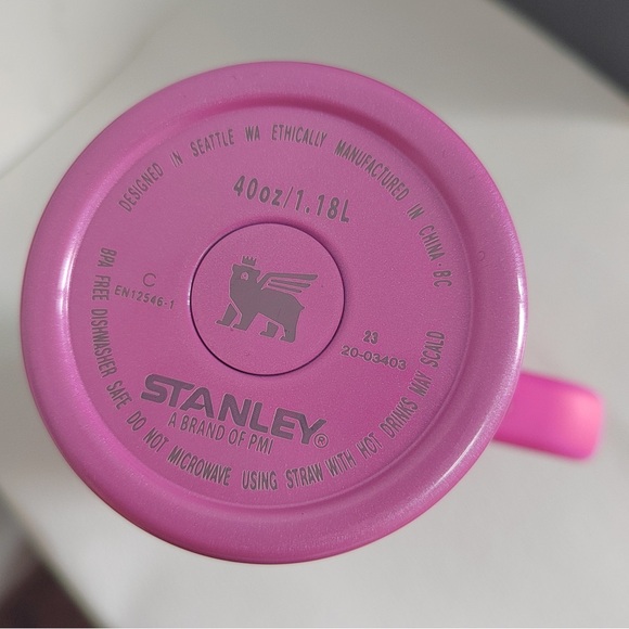 Stanley x Starbucks Limited Edition Pink Tumbler 40oz - Picture 6 of 8